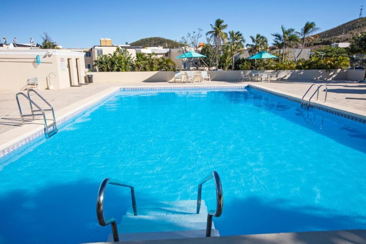 Sun-Days At Crystal Cove On Sapphire Beach Aparthotel East End  Exterior foto
